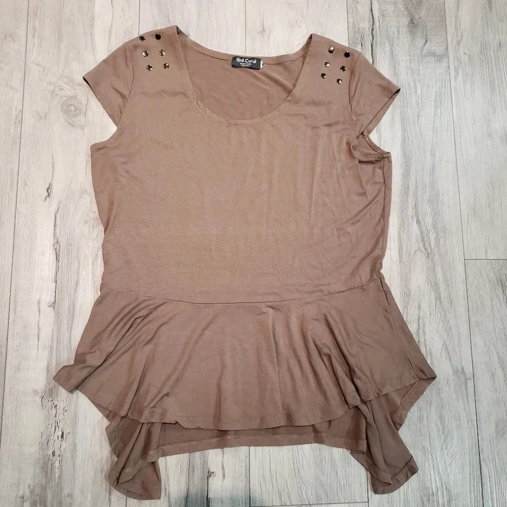 (1)Red Coral Collections Brown Womans Top  Size M/M